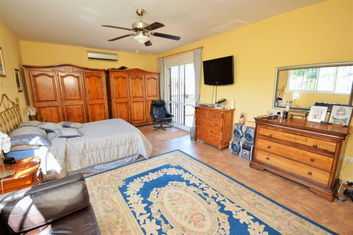 Qlistings House - Finca in Coín, Costa del Sol image 4
